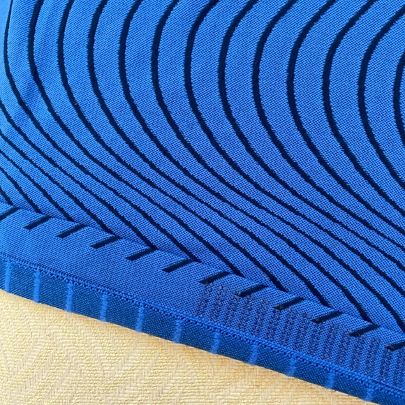 Athleta Momentum Seamless Top Hemisphere Blue Enchanted Blue Size Medium - Picture 6 of 7